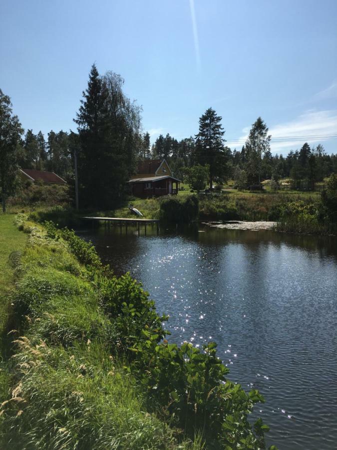 Valla Stuga Kristinehamn Buitenkant foto