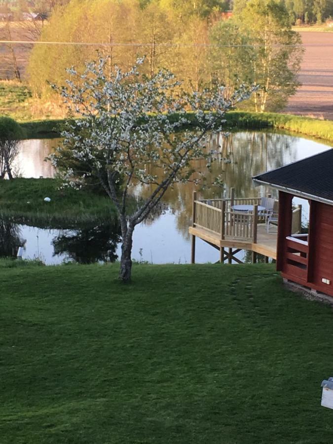 Valla Stuga Kristinehamn Buitenkant foto